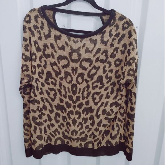 Soho New York & Co Sweater Top Animal Print Open Back Large - Picture 1 of 4